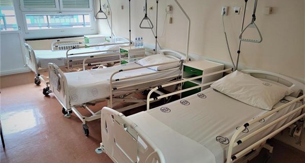 Humanitarnom akcijom nabavljeni novi kreveti na Klinici za dječju kirurgiju