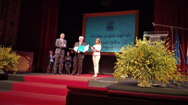 Prof. dr. sc. Iviću uručena Nagrada Grada Splita