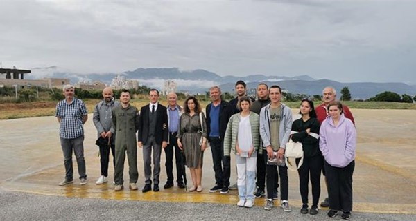 Ravnateljica Klesarske škole u Pučišćima i njezini učenici posjetili helidrom KBC-a Split