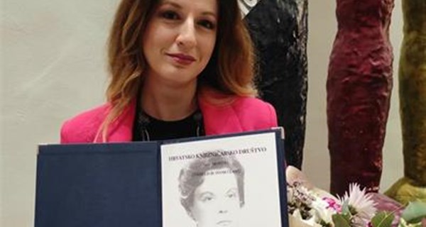 Romana Jadrijević Lozančić, mag. bibl., dobitnica Nagrade Eva Verona