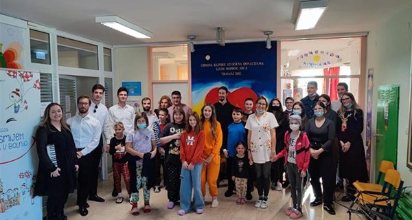 Studenti UMAS-a održali prigodni koncert na Klinici za dječje bolesti