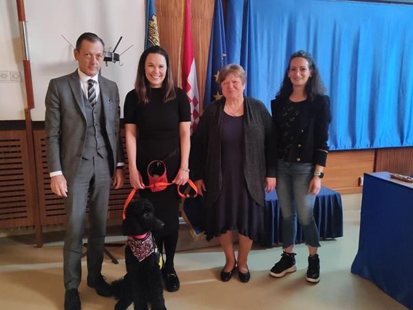 KBC Split prva je bolnica u Hrvatskoj koja ima vlastitog terapijskog psa