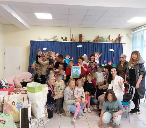 Međunarodni dan sestrinstva: Sestre KBC-a Split posjetile Centar za odgoj i obrazovanje Juraj Bonači i Dječji dom Maestral