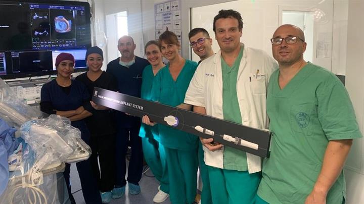 Prve procedure transkateterskog popravka mitralnog zalistka korištenjem novog sustava PASCAL