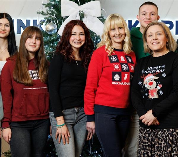 Hajdučki lanac dobrote za Kliniku za dječje bolesti KBC-a Split