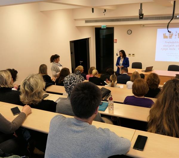 Održan simpozij „Prehabilitacija osoba liječenih od karcinoma: Njega kože, kose i noktiju“