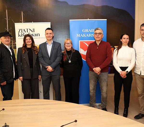 Liječnik KBC-a Split doc.dr.sc.Gordan Džamonja inicijator je projekta 'Zlatni kišobran' za oboljele od neurodegenerativnih bolesti