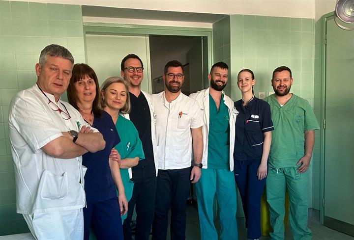 U Zavodu za maksilofacijalnu kirurgiju prvi put urađena rekonstrukcija čeljusti sa slobodnim mikrovaskularnim režnjem palčane kosti