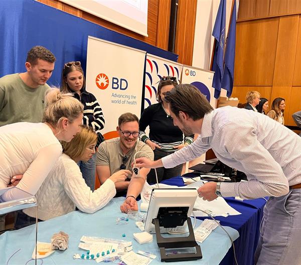 Održan edukacijski tečaj „PričaUZVene“