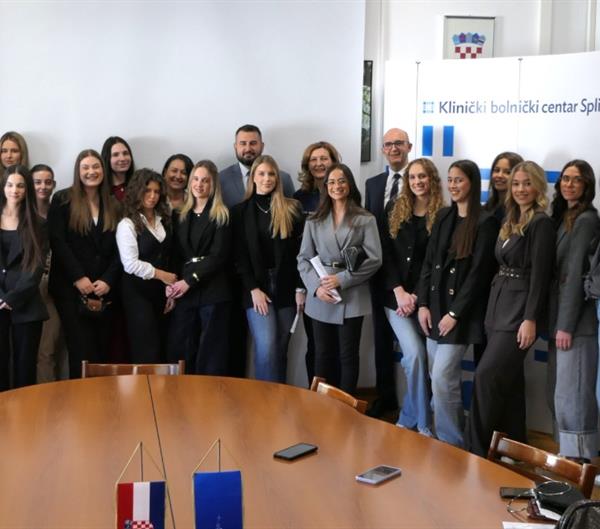 Potpisani ugovori za dodjelu 26 stipendija za učenike i studente, buduće medicinske sestre i tehničare KBC-a Split