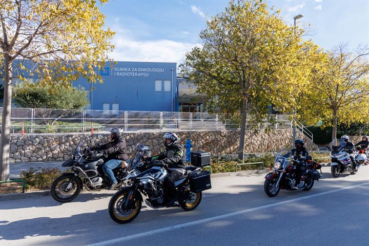 Humanitarna moto karavana krenula od KBC-a Split