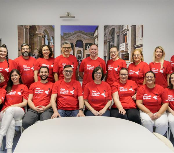 Klinika za neurologiju KBC-a Split obilježava Dan crvenih haljina: Moždani udar odnosi više života žena nego karcinom dojke